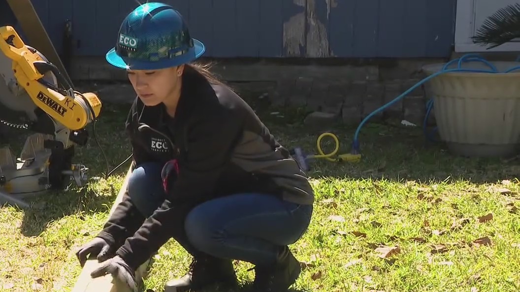Houston women work to help rebuild home, bust misconceptions in a non-traditional industry