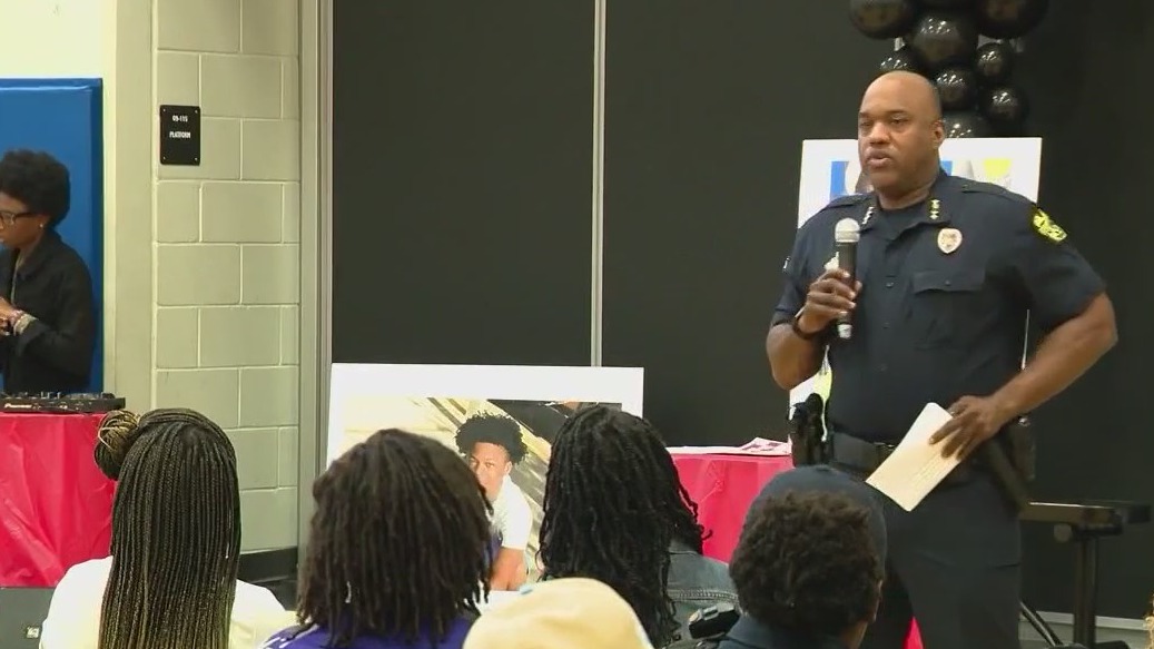 Teens remembered at gun violence town hall