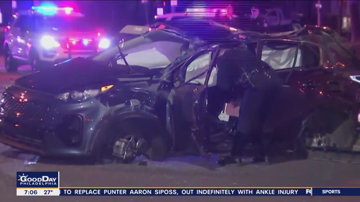 1 man dead after crash involving stolen car, driver sought by police