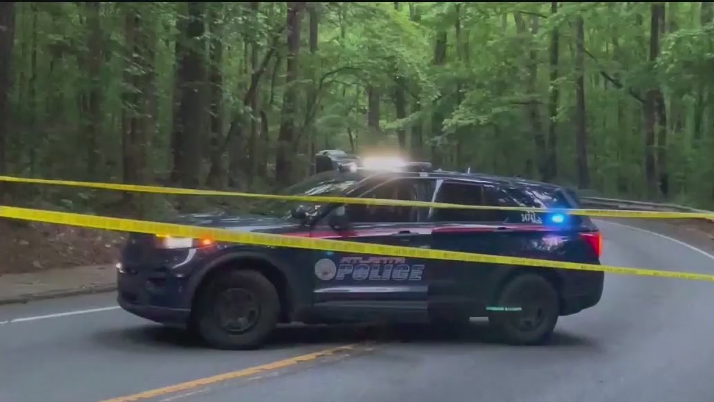 Woman found dead near I-285 in Atlanta