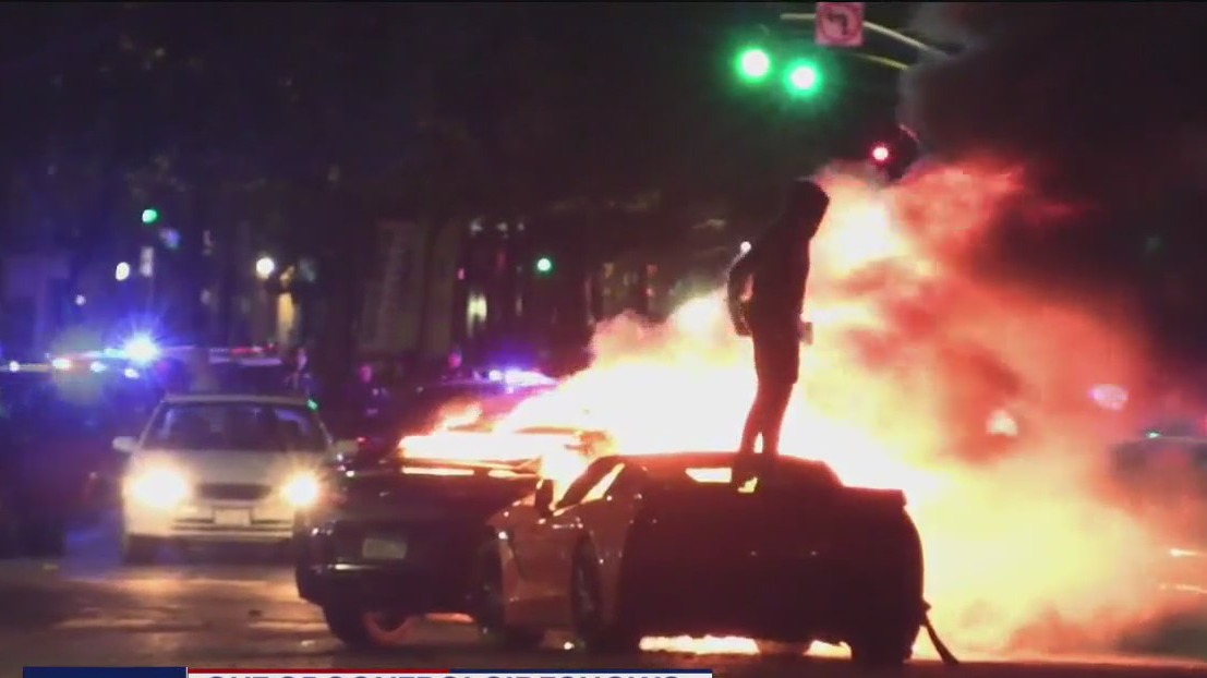 Cars set on fire at Oakland sideshows