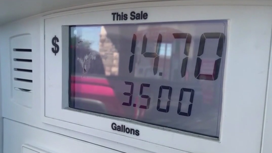 'Delay filling completely': Gas expert weighs in on Phoenix area gas prices, shortage