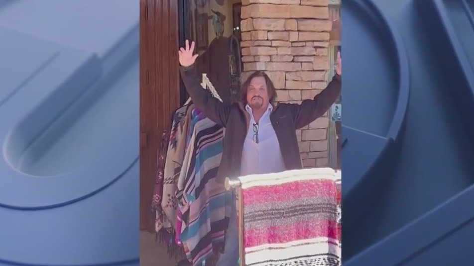 Scottsdale art gallery owner faces charges after taunting Native American performers in viral video