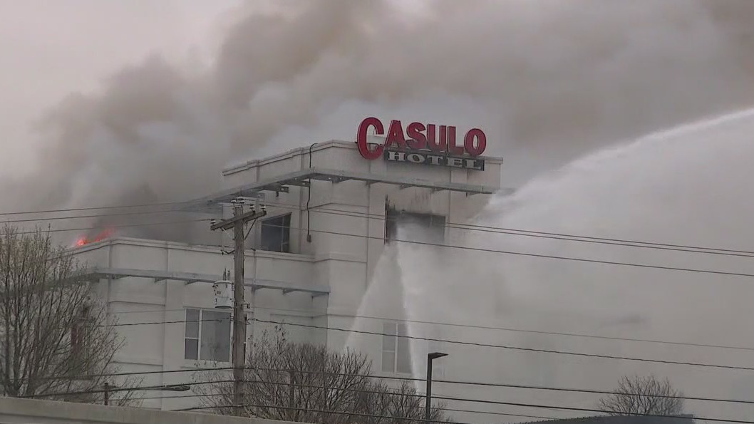 Fire destroys hotel in South Austin