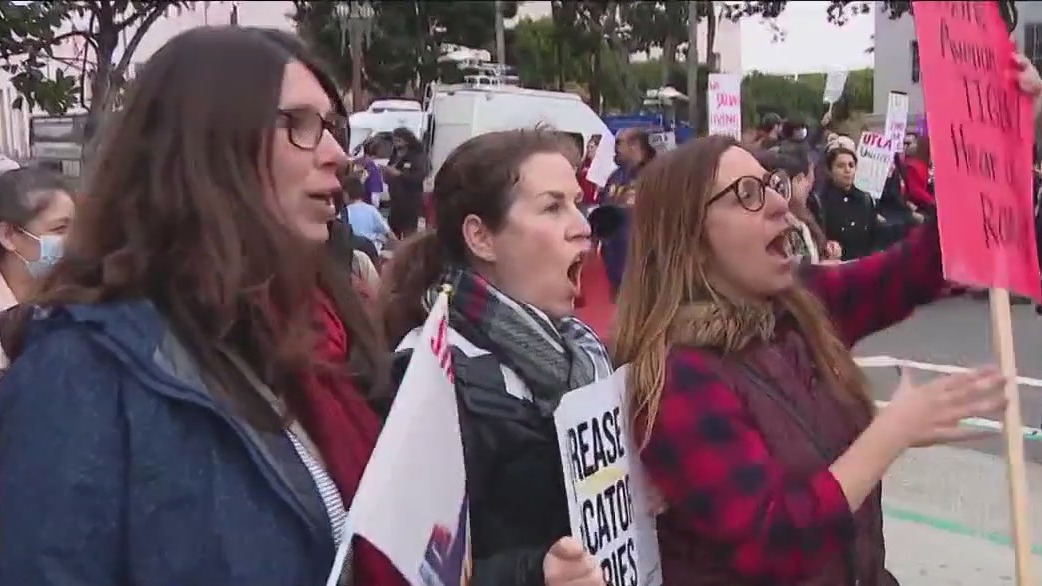 LAUSD ready to improve offer to SEIU to avert 3-day strike