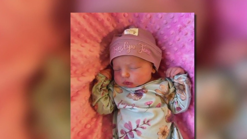 Giants shortstop Brandon Crawford and wife welcome fifth child