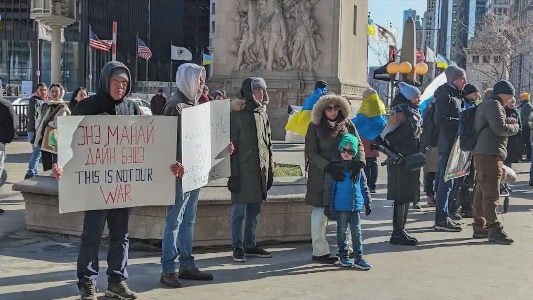 Rally held in Chicago marking two-year anniversary of Russia-Ukraine war
