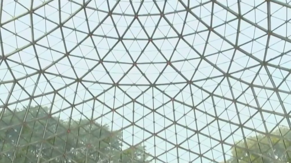 Mitchell Park Domes' future; public meeting