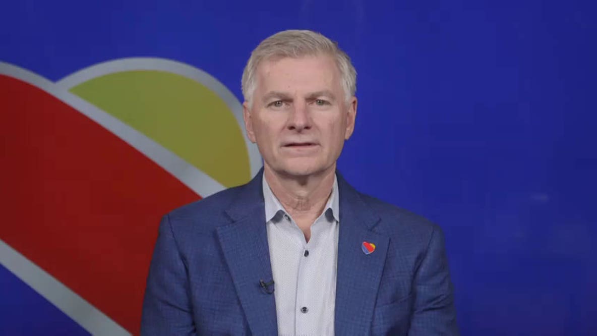 Southwest Airlines CEO Bob Jordan gives update on cancellations