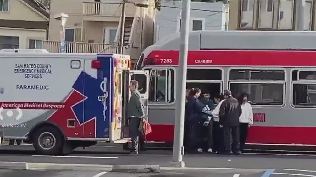 Passengers jump off runaway Muni bus in Daly City: Firsthand account
