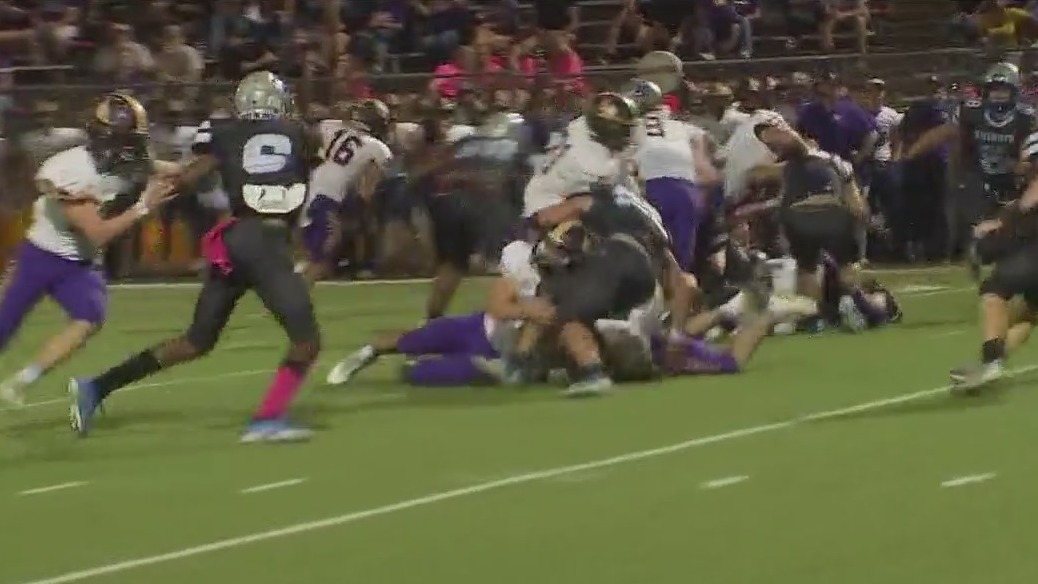 Liberty Hill gets early test from McCallum before pulling away