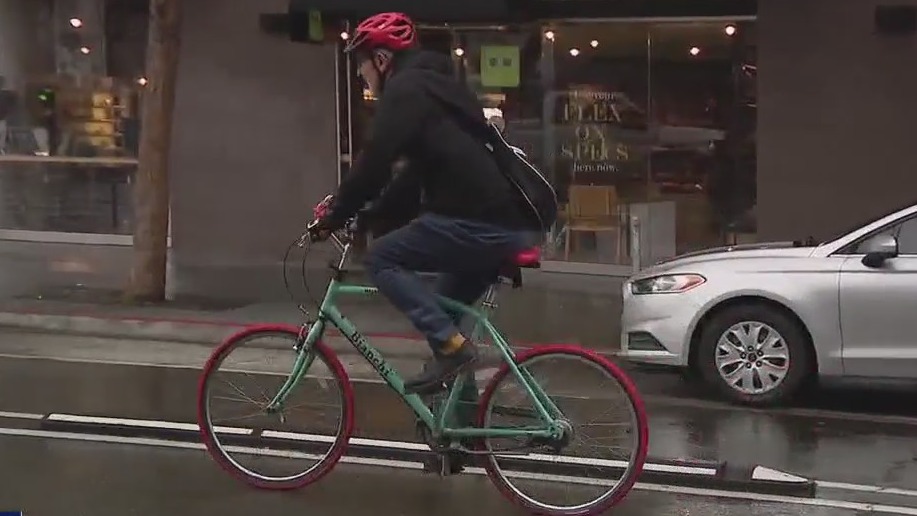 Businesses in SF's Mission file legal claims over Valencia St. center bike lane