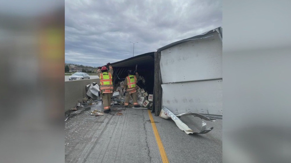 Semi truck carrying beer crashes on freeway