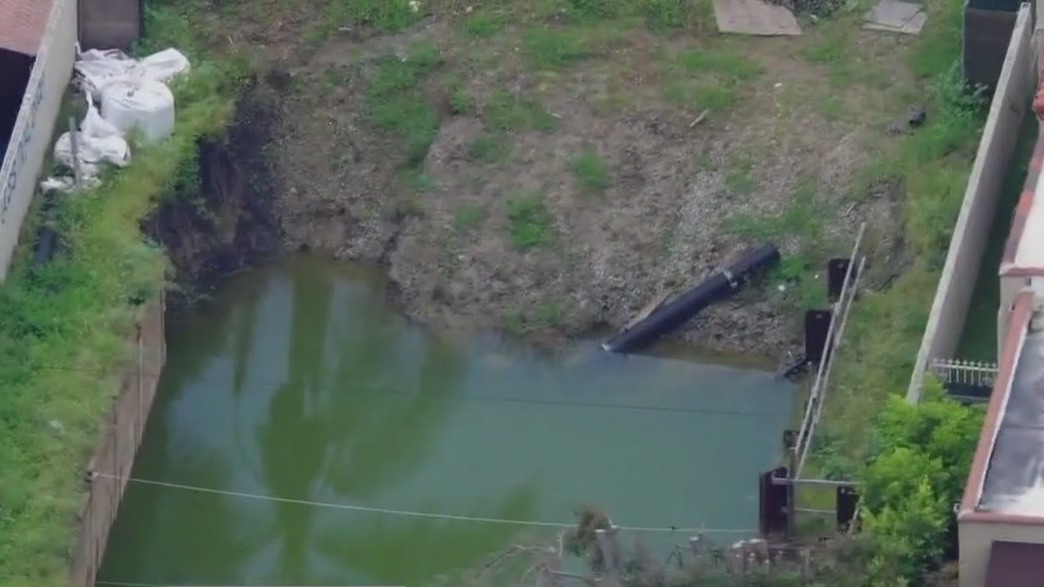Beverly Grove neighbors concerned over hazardous water pit