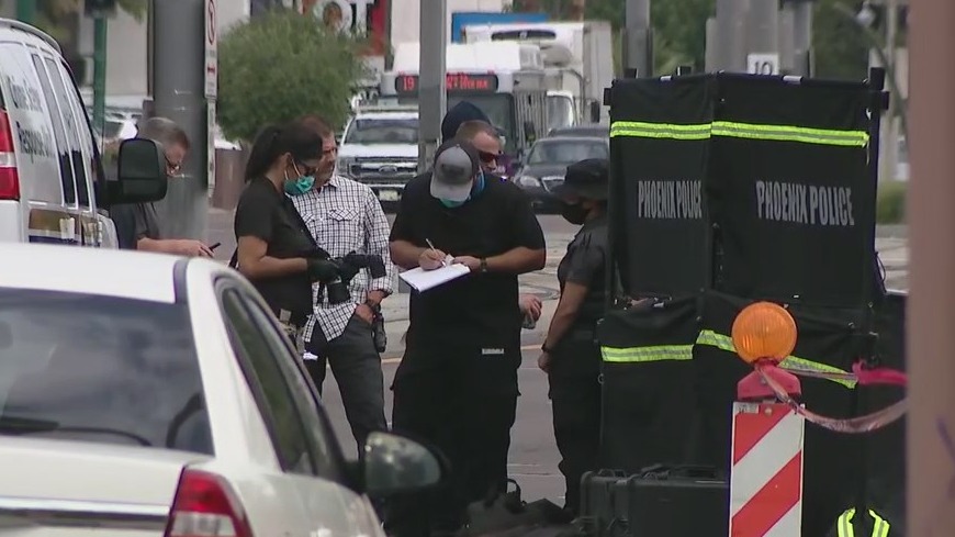 Body found in North Phoenix, suspect in custody