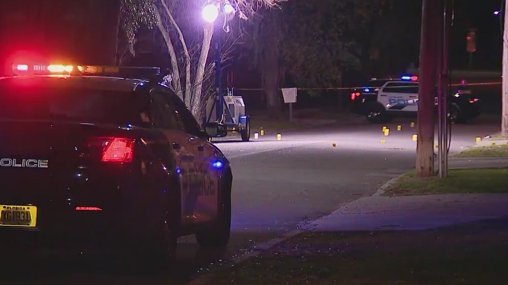 Lakeland shooting: 10 hurt in drive-by shooting in Florida