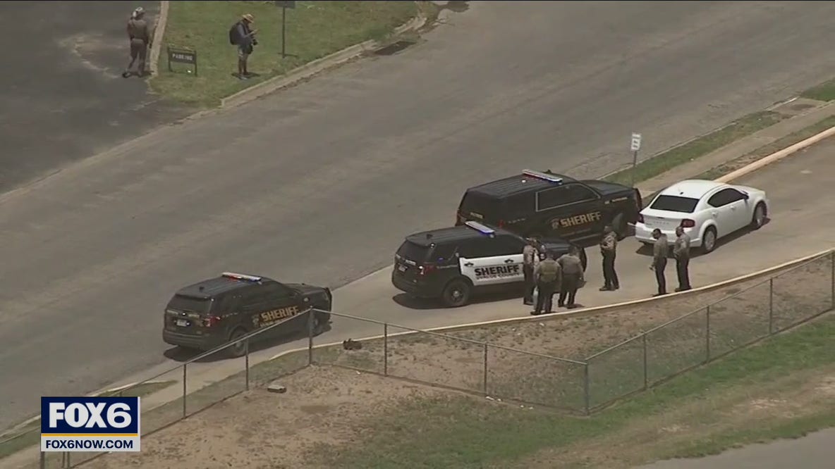 Uvalde, Texas elementary school shooting: 21 dead, including 19 kids