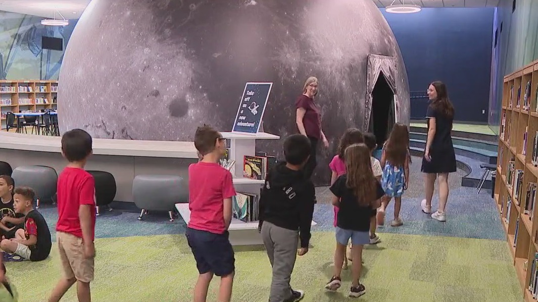 AZ students enjoy newly opened planetarium