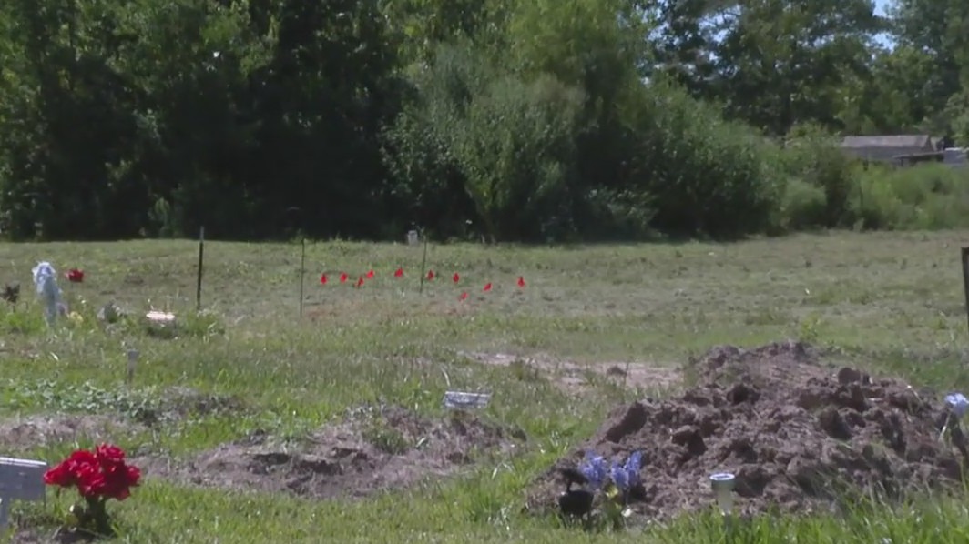 Property owner finds apparent unmarked gravesite in Crosby, deputies investigating