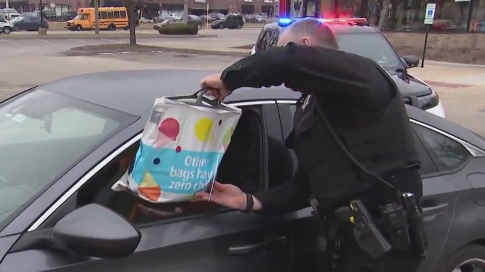 Police handing out turkeys instead of tickets ahead of Christmas
