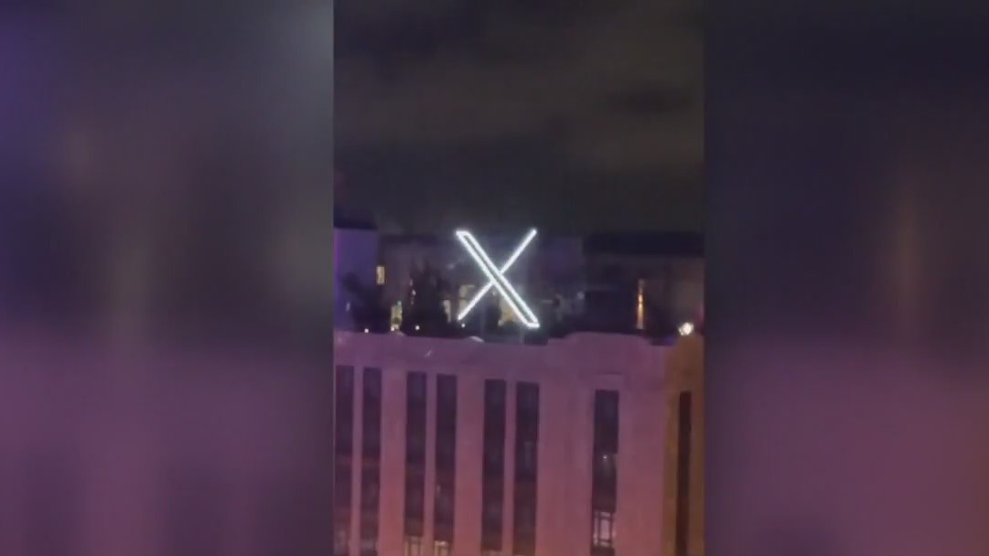 Twitter 'X" sign removed after complaints