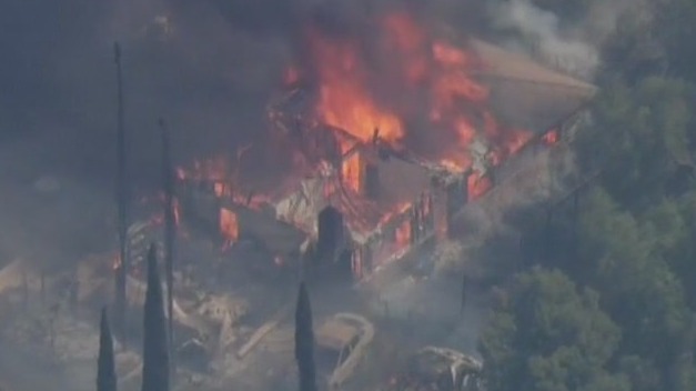 Juniper Fire: Homes on fire in Perris
