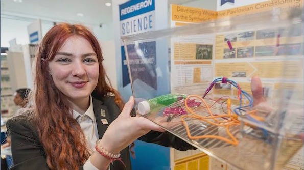 Oviedo HS senior wins top prize in competition