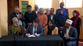 Minneapolis mayor signs resolution to to allow broadcast of all Islamic calls to prayer  [Full Press conference]