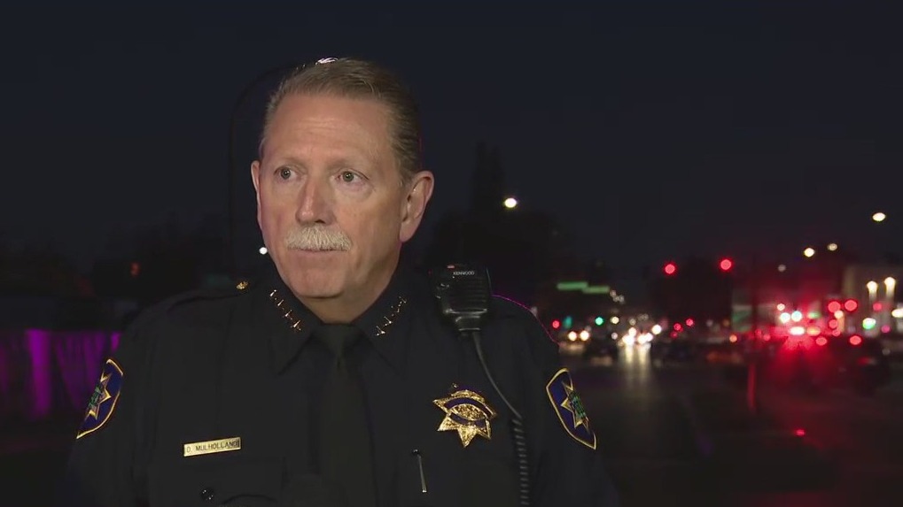 Redwood City police fatally shoot man