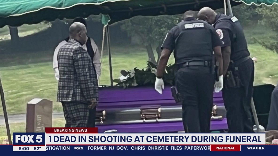 1 dead in shooting at 10-year-old Arianna Davis' funeral