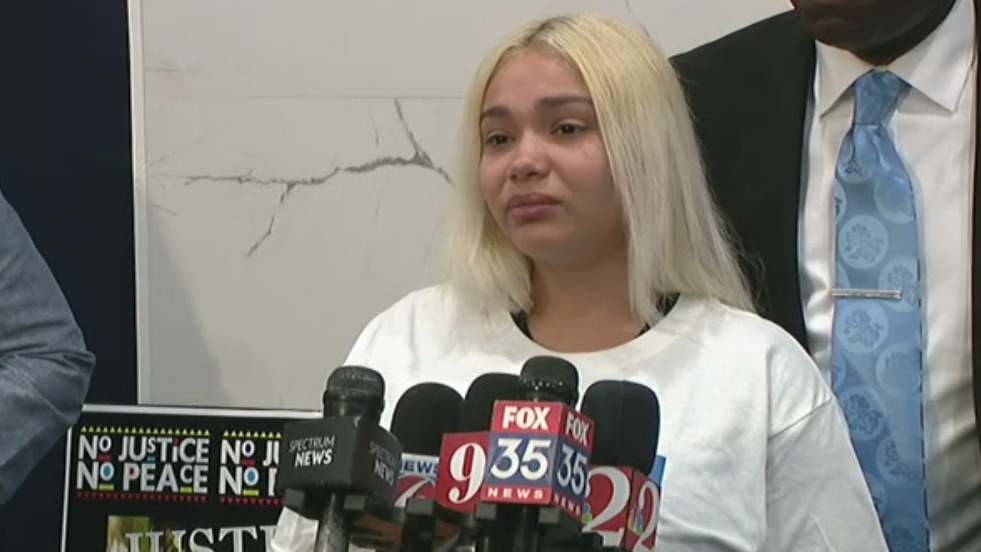 Derek Diaz's family: 'We just want answers'