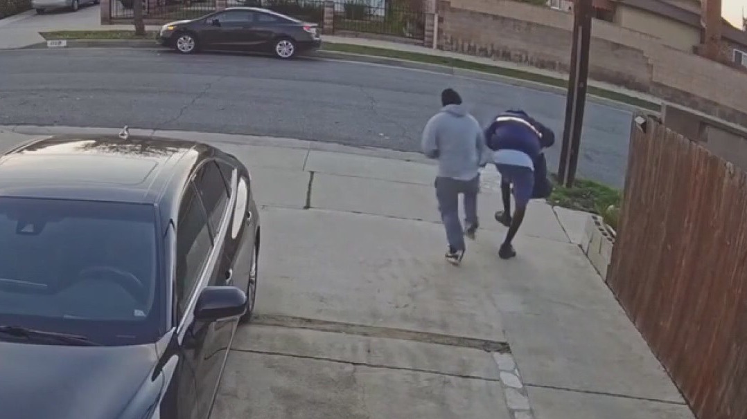 Mail carrier attacked in Gardena