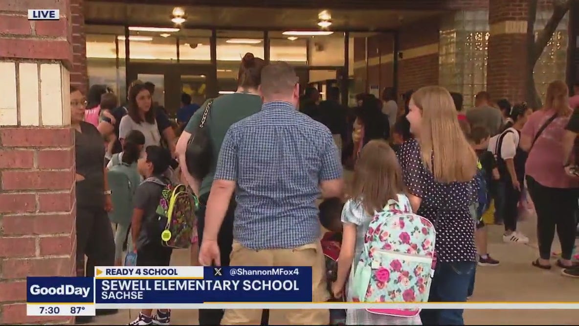 School starts for students in 17 North Texas districts