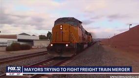 Suburban Chicago mayors fight back against freight train merger