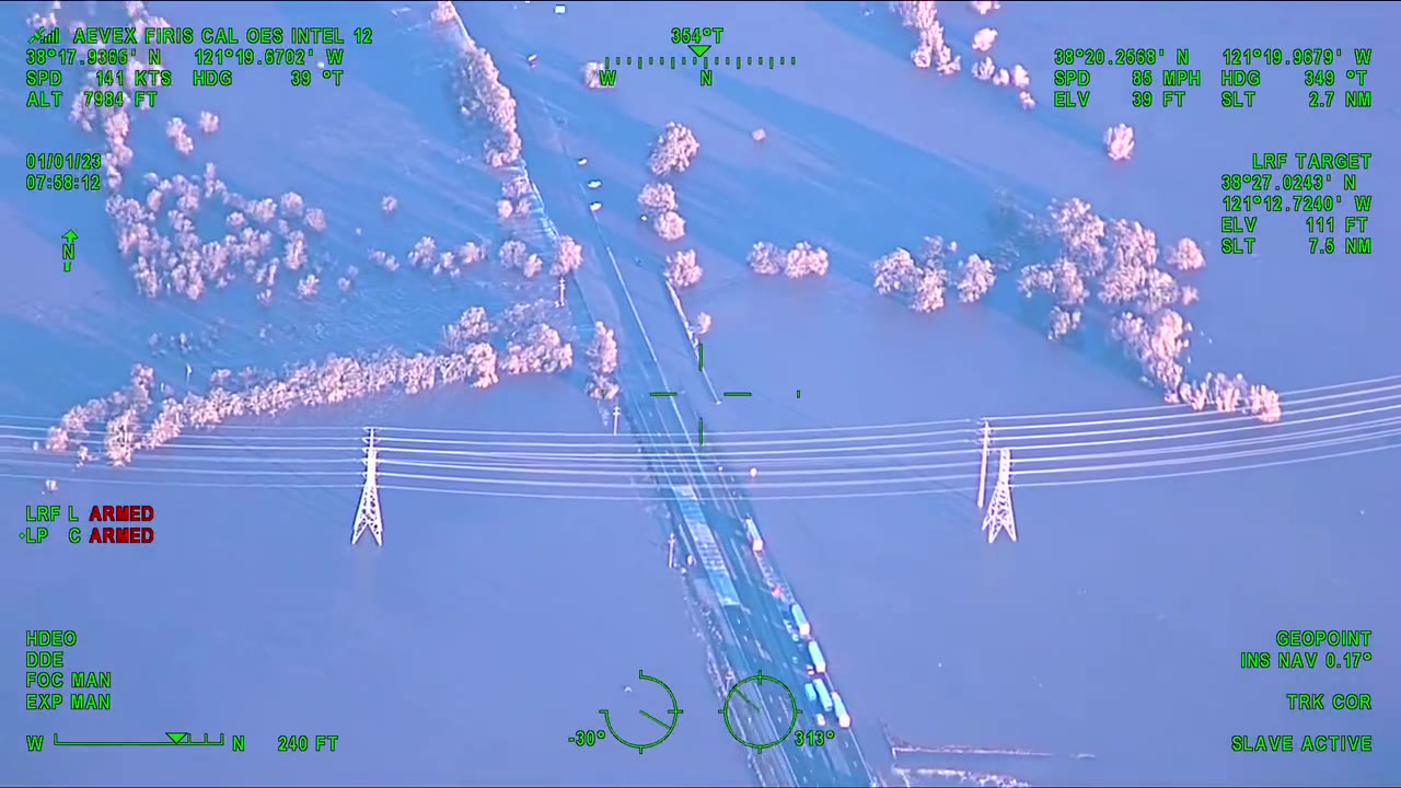 Levee breech in Sacramento County causing flooding on Highway 99