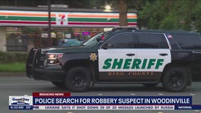 Police search for robbery suspect in Woodinville