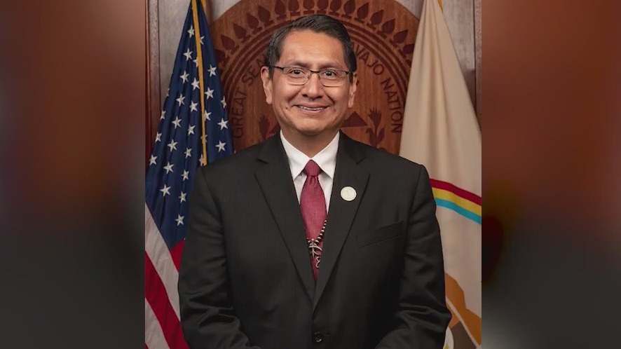 Former Navajo president runs for Congress