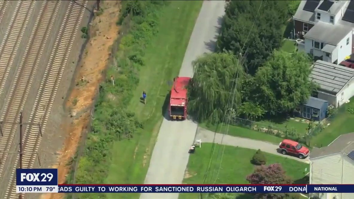 Delaware County sanitation worker struck, killed on the job by trash truck: police