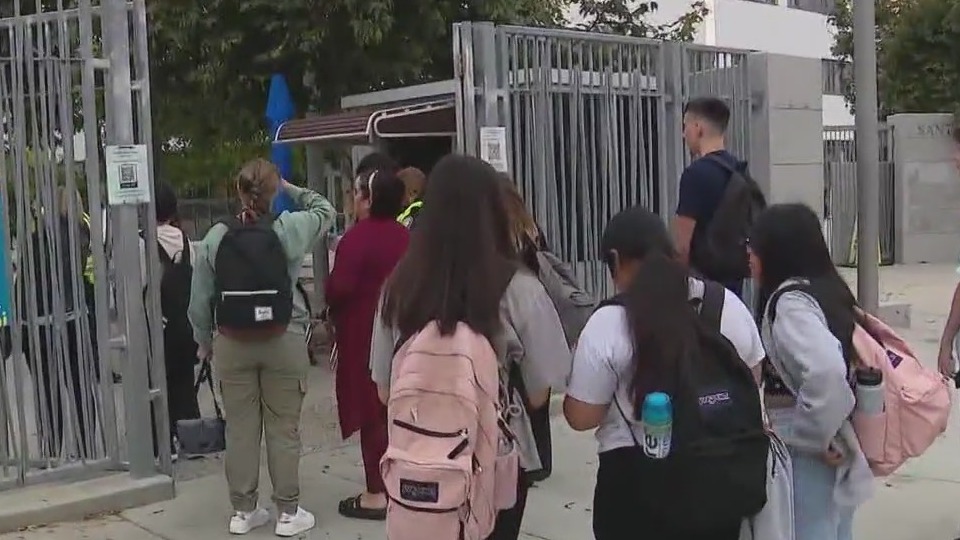 Santa Monica students go back to school