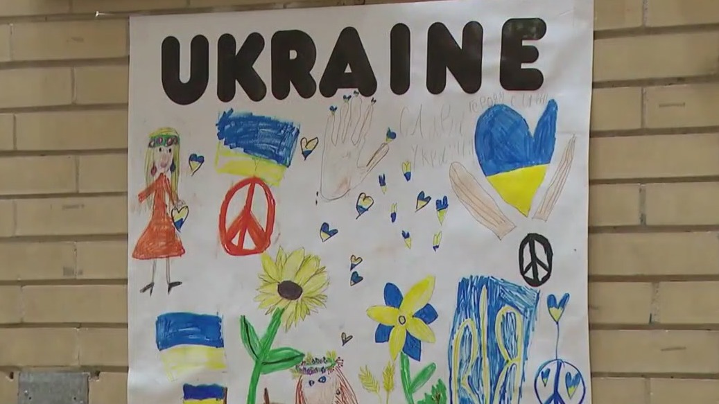 Chicago residents gather to pray on one year anniversary of Russia invading Ukraine