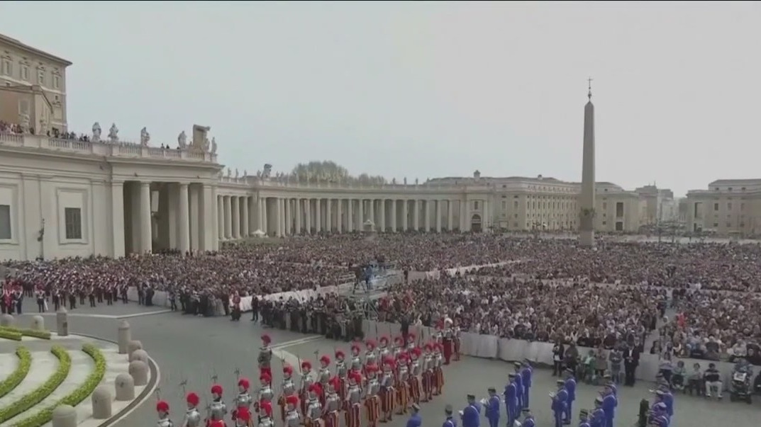 Massive Easter celebration held in Vatican City