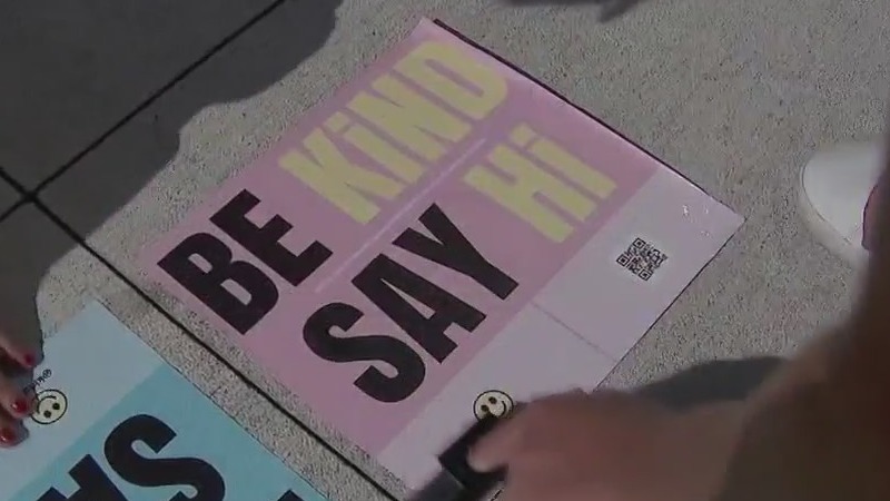 Be Kind, Say Hi Campaign spreads positivity