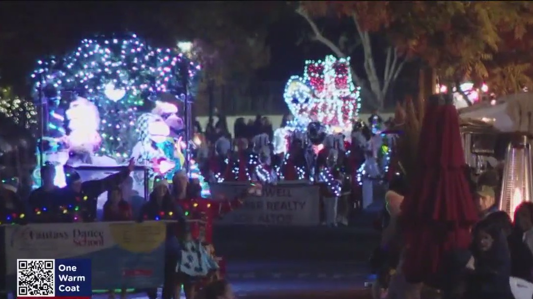 Thousands line the streets for the Los Altos festival of lights parade