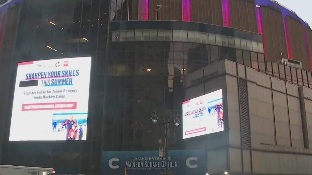 Madison Square Garden, Penn Station 'incompatible'