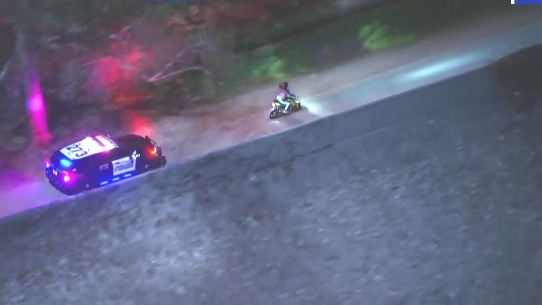 Police Chase: Motorcyclist stopped by officers after pursuit across LA County