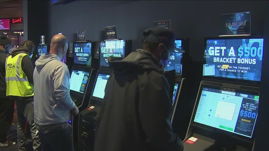 Gambling addiction awareness comes to forefront ahead of March Madness