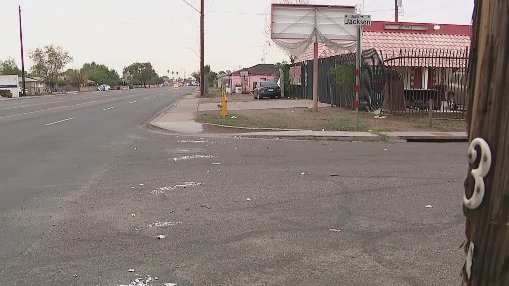 Woman lying on Phoenix street dies in hit-and-run crash, police say