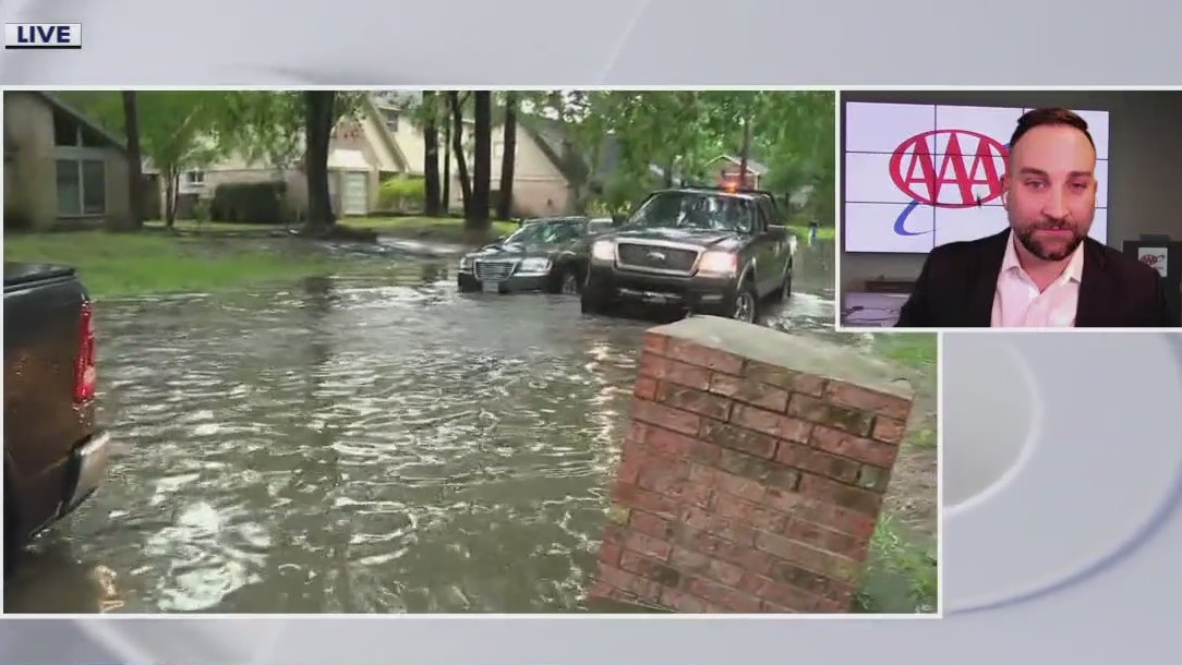 What to do when car floods, according to AAA