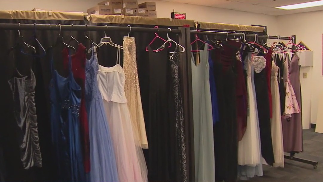 AZ group wants to give teens a free evening gown