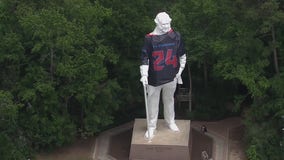 New Texans jersey put on Sam Houston statue